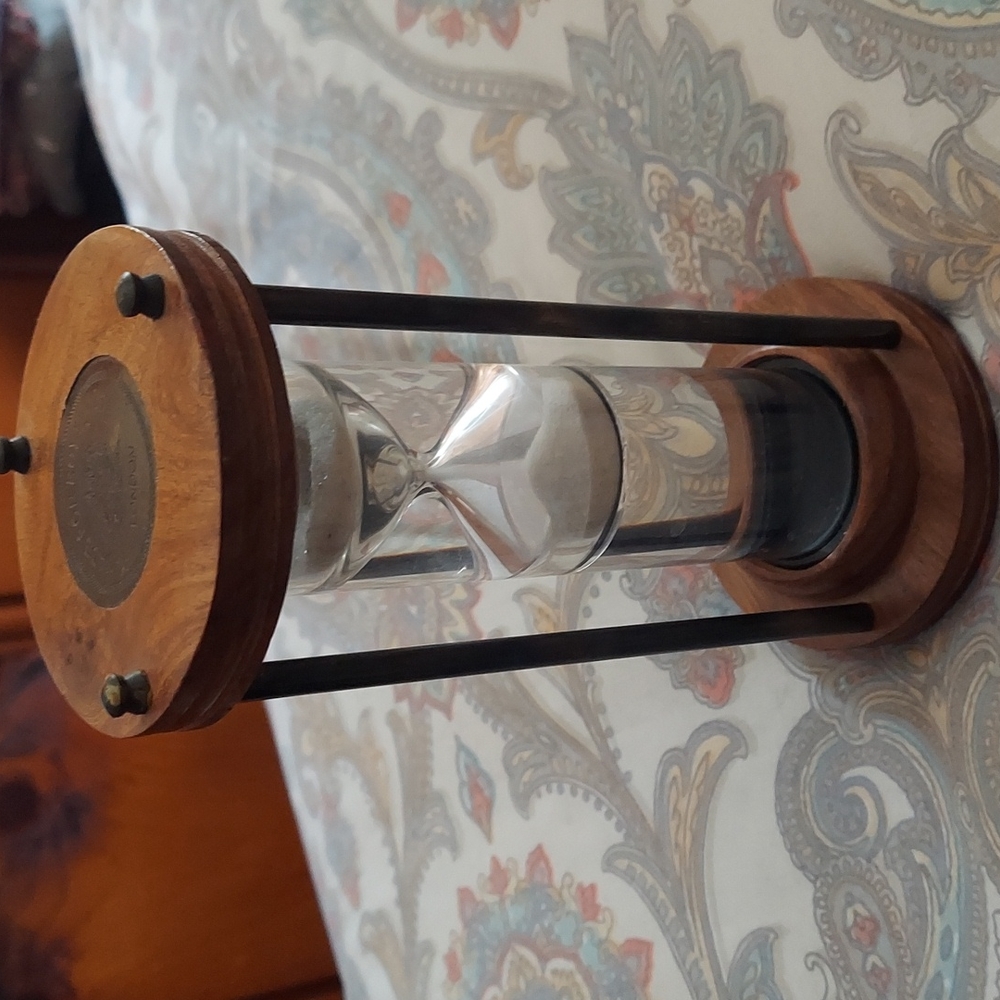 Hour glass nwot